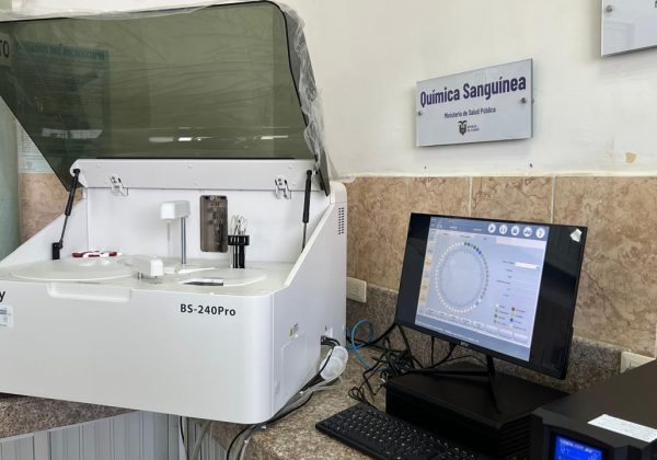 Ministerio de Salud Pública invierte $229.000 en equipos de laboratorio para Azuay