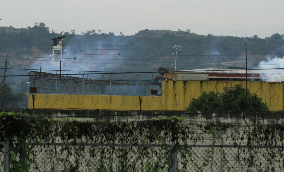 Ministerio del Interior busca acuerdo con las operadoras móviles para cortar la señal en las cárceles del país.