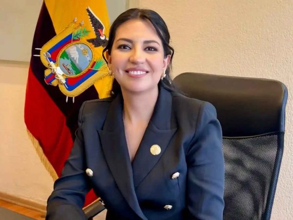 Ministra de Finanzas de Ecuador busca apoyo multilateral en EE.UU. para impulsar la economía del país