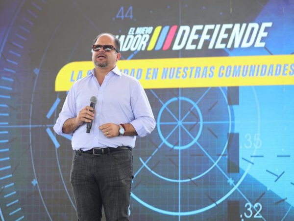Ministro John Reimberg anuncia incautaciones millonarias y decomiso de drogas en el país