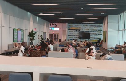 Moderna, luminosa y con un diseño pensado para el confort, así luce la estación de Brightline en Orlando, una de las elogiadas de Florida.