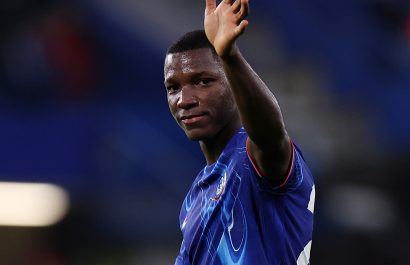 Moisés Caicedo y Chelsea enfrentan al Brentford en la Premier League