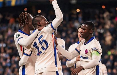 Moisés Caicedo y Chelsea pretenden ganar y asegurar su plaza de Champions ante Manchester United