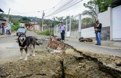 Moradores de Libertad II en Portoviejo exigen obras urgentes por deslizamiento de tierra
