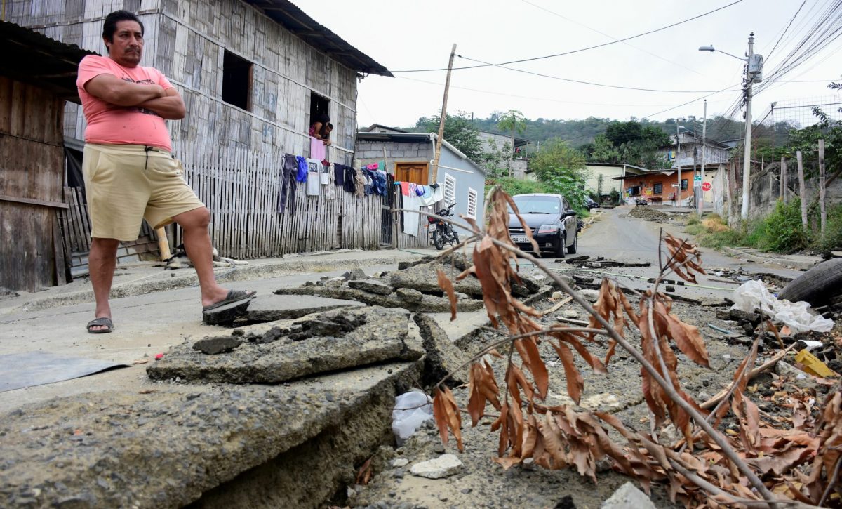 Moradores de Libertad II en Portoviejo exigen obras urgentes por deslizamiento de tierra