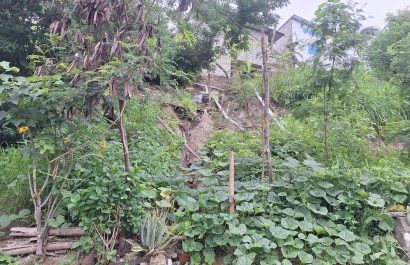 Moradores de Los Jardines piden reparación de muro de contención