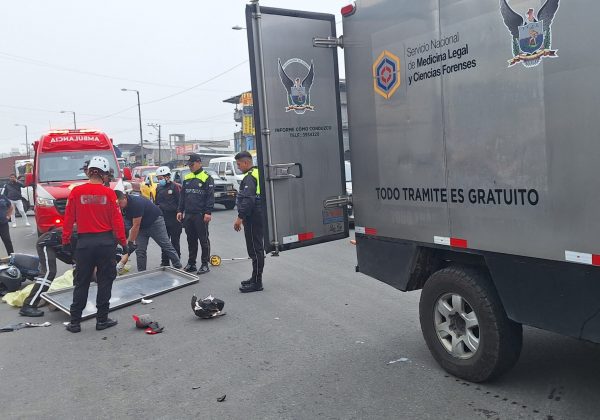 Motociclista muere en accidente de tránsito en la avenida Los Colonos, en Santo Domingo