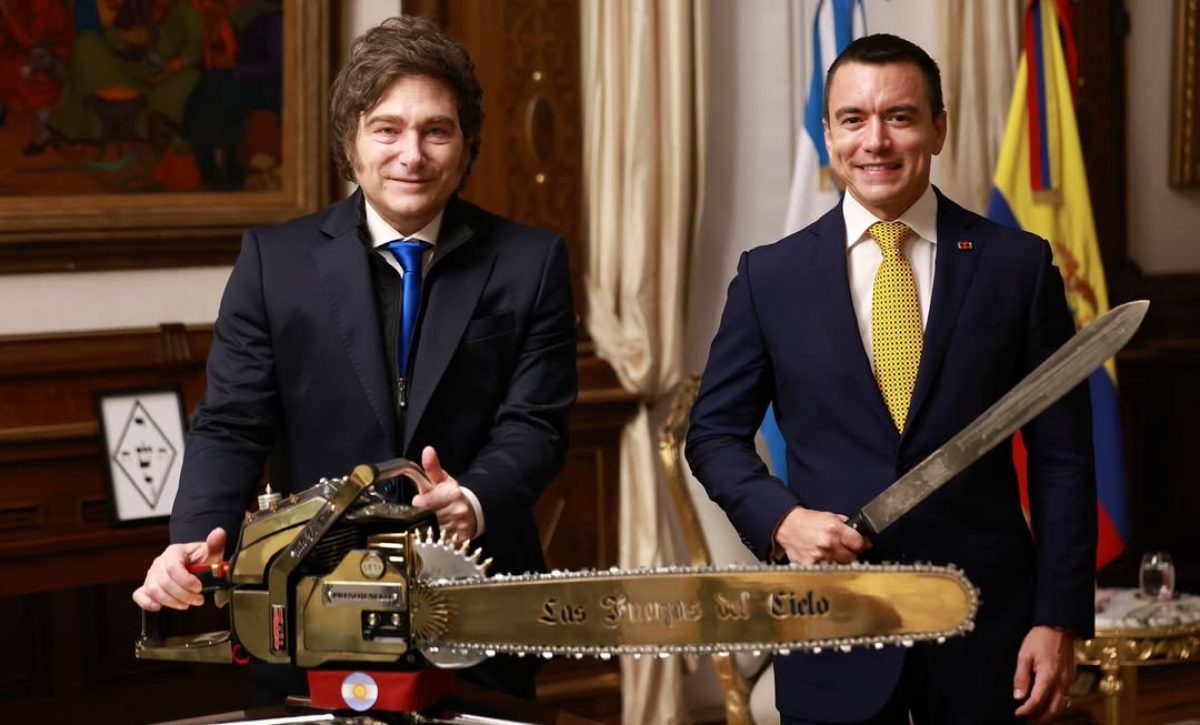 Motosierra y machete: el sorprendente simbolismo de los presidentes de Argentina y Ecuador