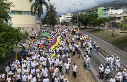 Movilizaciones respaldan a Álvaro Uribe en medio de polémica por sentencia