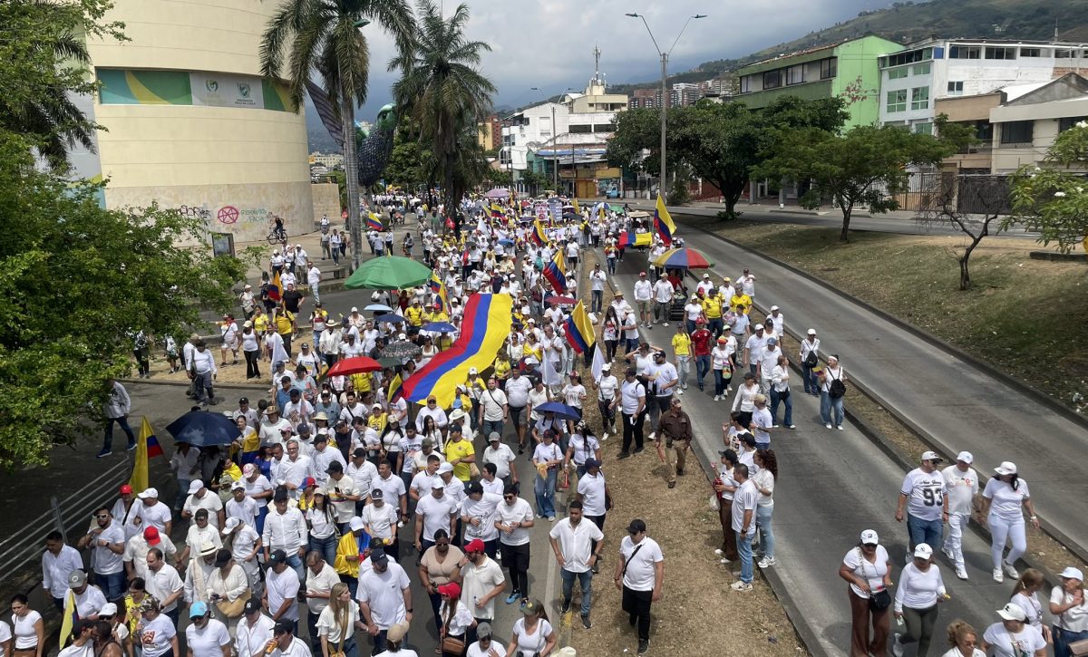 Movilizaciones respaldan a Álvaro Uribe en medio de polémica por sentencia