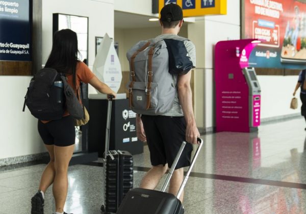Movimiento migratorio: Estos son los cinco principales destinos de los ecuatorianos que salen del país. (Aeropuerto JJO).