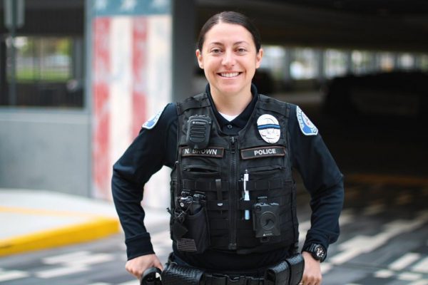 Mujer policía fingió lesión cerebral para cobrar más de 600 mil dólares por incapacidad