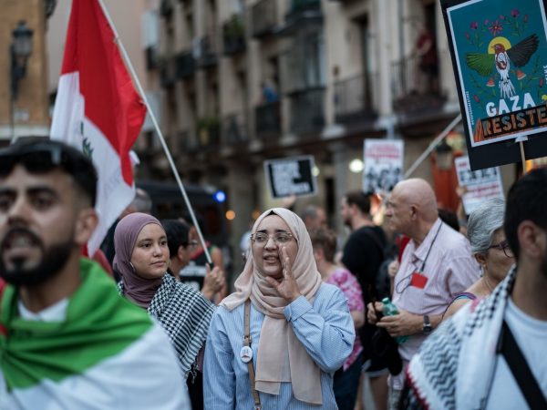 Mujeres y niñas sobreviviendo en medio del conflicto.