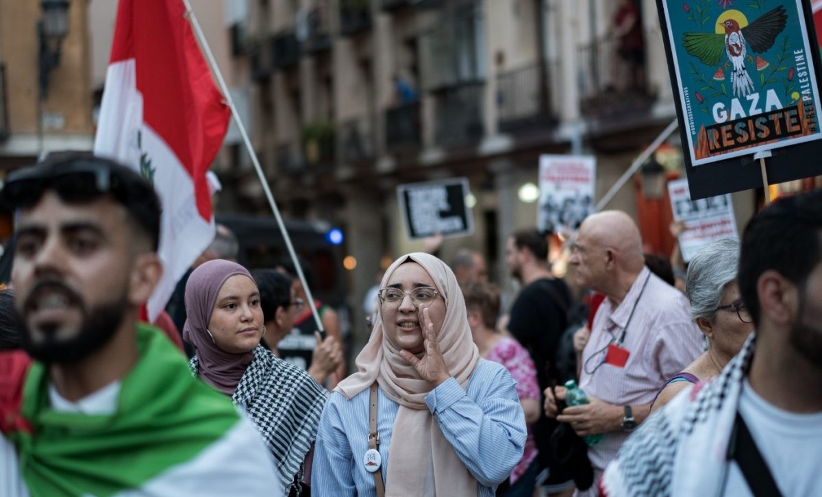 Mujeres y niñas sobreviviendo en medio del conflicto.