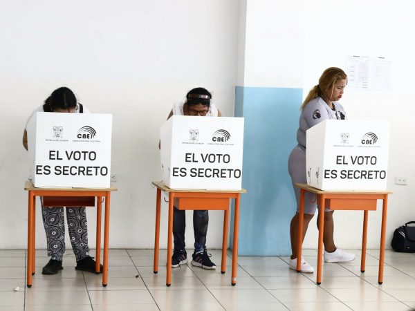Multas en las elecciones presidenciales Ecuador 2025: Todo lo que necesitas saber.