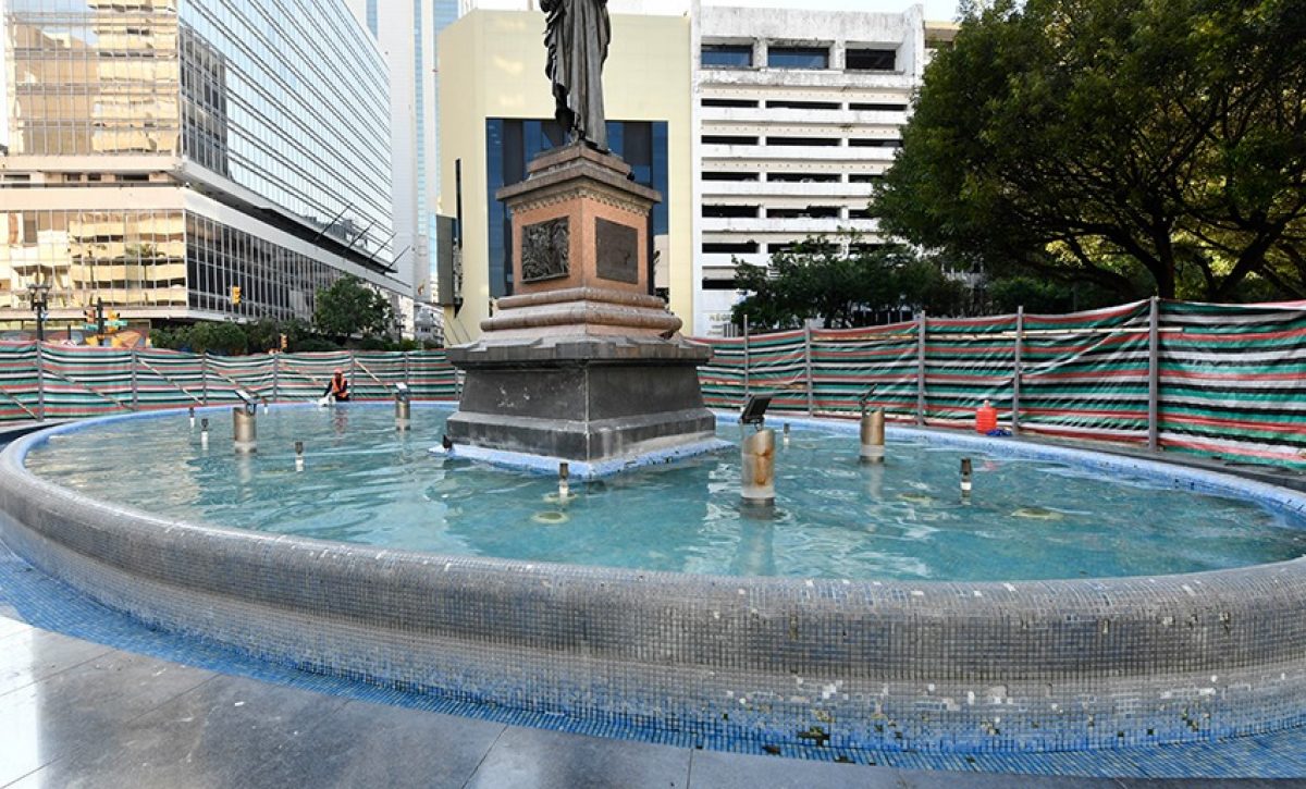 El Municipio de Guayaquil arrancó los trabajos de intervención en la Plaza San Francisco.