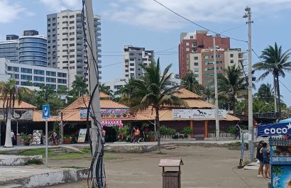 Manta se alista para recibir a miles de visitantes durante el feriado que tiene como evento central el Festival Mundial del Atún.