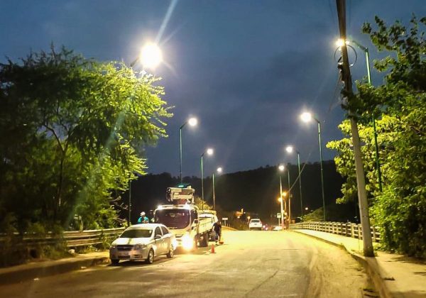 Municipio de Portoviejo repara más de 1500 luminarias, pero persisten zonas oscuras