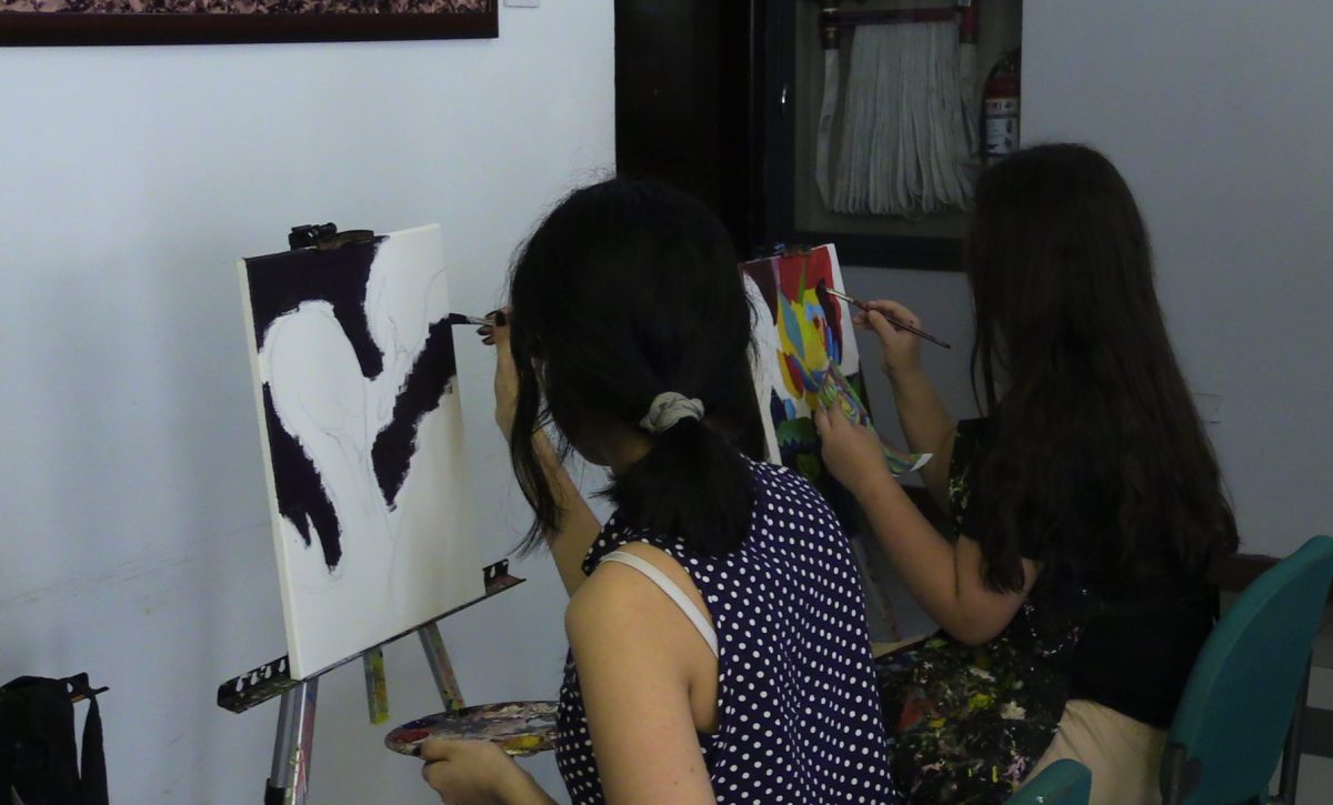 Museo de Portoviejo conmemoró el Día Internacional del Arte con taller de pintura