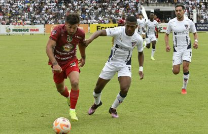 Mushuc Runa vence a Liga de Quito con un gol de último minuto
