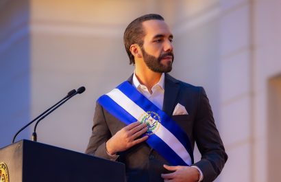 Nayib Bukele desmiente con ironía supuestas negociaciones con Barrio 18