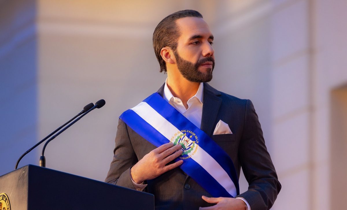 Nayib Bukele desmiente con ironía supuestas negociaciones con Barrio 18
