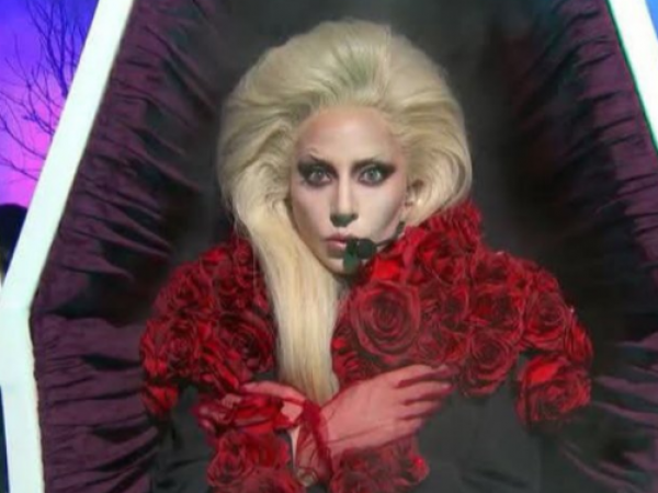 Netflix confirma a Lady Gaga en el elenco de Merlina para 2025