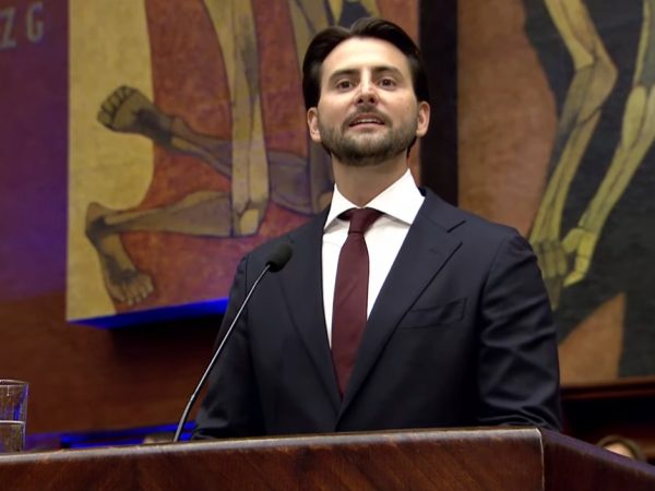 Niels Olsen, presidente de la Asamblea Nacional, durante su discruso