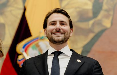Niels Olsen propone restricción a contratación de familiares en la Asamblea y solicita 40 renuncias de funcionarios