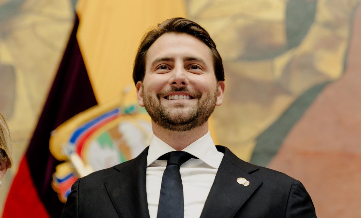 Niels Olsen propone restricción a contratación de familiares en la Asamblea y solicita 40 renuncias de funcionarios