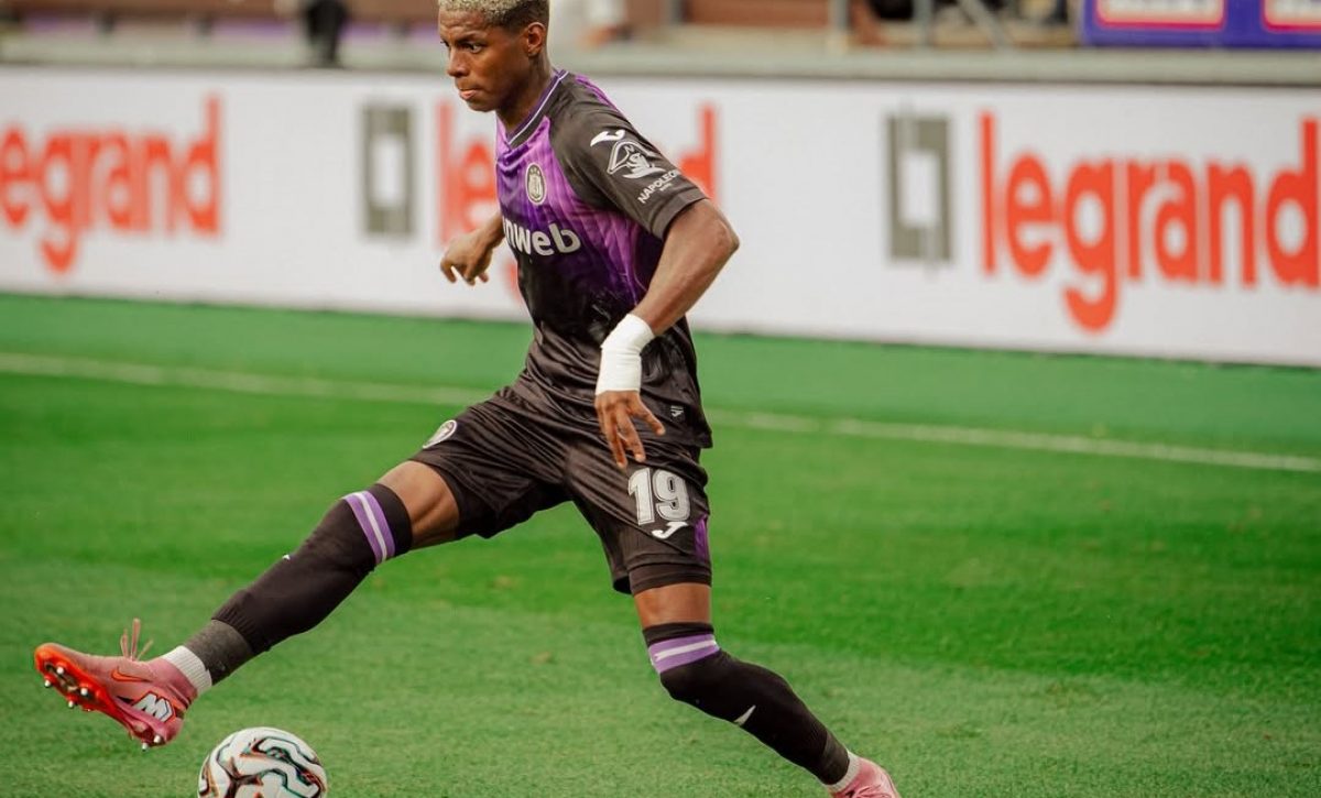 Nilson Angulo extiende su vínculo con el Anderlecht por cuatro años más