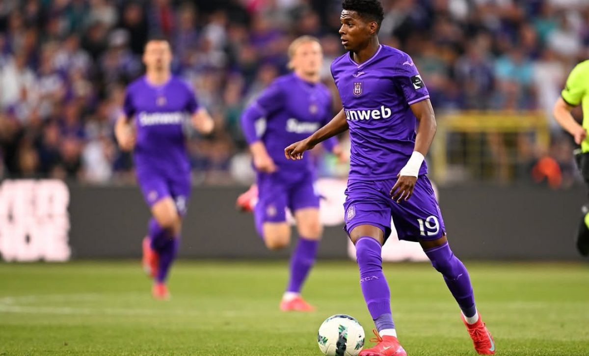 Nilson Angulo habla sobre posible traspaso al Celtic desde Anderlecht