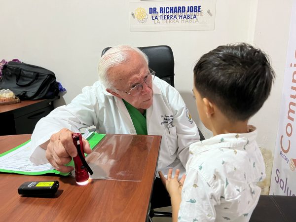 Niños y adolescentes con malformaciones congénitas fueron evaluados en jornada médica de la Fundación Rostros Felices