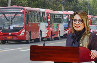 No hay ninguna razón para que haya una subida en el costo de los pasajes, dice Carolina Jaramillo, vocera del Gobierno. (Composición API-Presidencia)