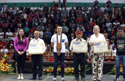 Noboa entrega títulos de propiedad en Morona Santiago para comunidades Shuar