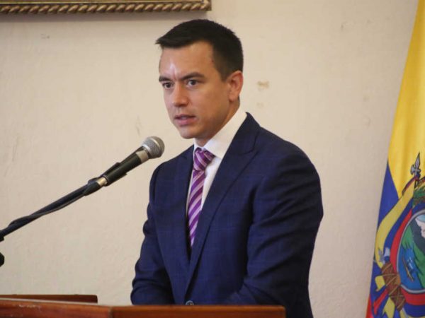 Noboa veta cambios al Código de la Democracia para garantizar equidad de género