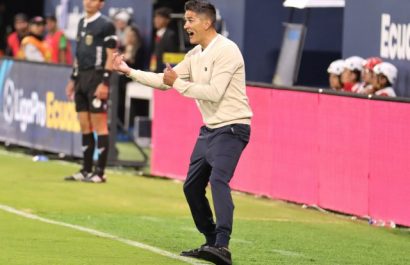 Norberto Araujo, técnico del Deportivo Cuenca.