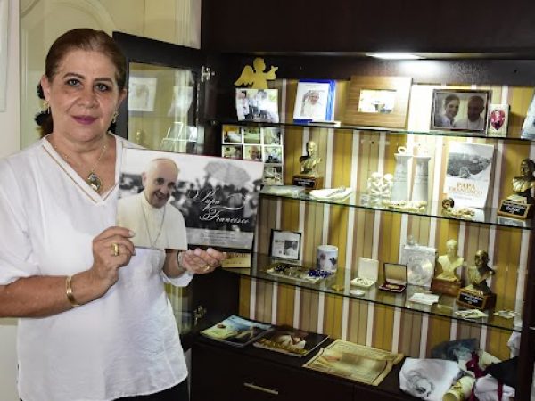 Norma Fernández recibimiento del Papa Francisco
