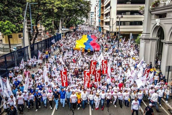 Nueva directiva de la Central Universitaria de Trabajadores (CUT) Oswaldo Chica toma el mando hasta 2027