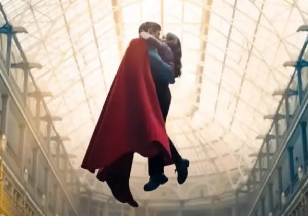 Nueva película de 'Superman' es censurada en India Eliminan 41 segundos por besos y gesto obsceno