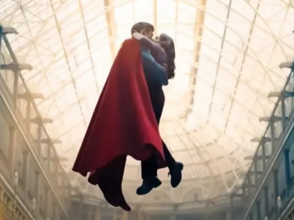 Nueva película de 'Superman' es censurada en India Eliminan 41 segundos por besos y gesto obsceno