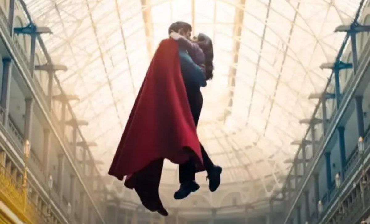 Nueva película de 'Superman' es censurada en India Eliminan 41 segundos por besos y gesto obsceno