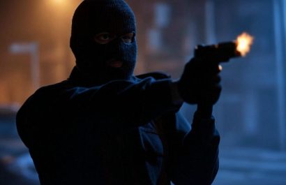Nuevo crimen sacude a Santo Domingo sicarios en moto asesinan a un hombre frente a su casa