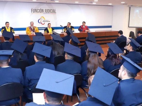 Nuevos mediadores impulsan resolución de conflictos en Ecuador