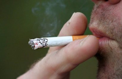ONG advierte que fumar reduce el volumen del cerebro