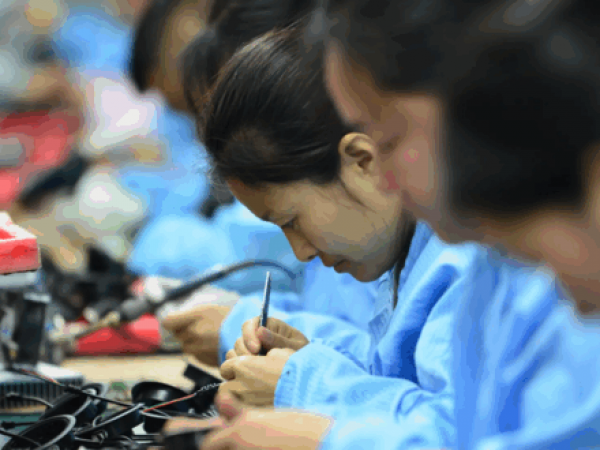 ONU alerta 7 millones de empleos en riesgo por aranceles de Trump en 2025.