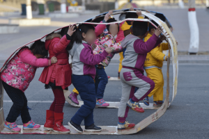 Ocho detenidos tras la intoxicación por plomo de más de 200 niños en una guardería de China