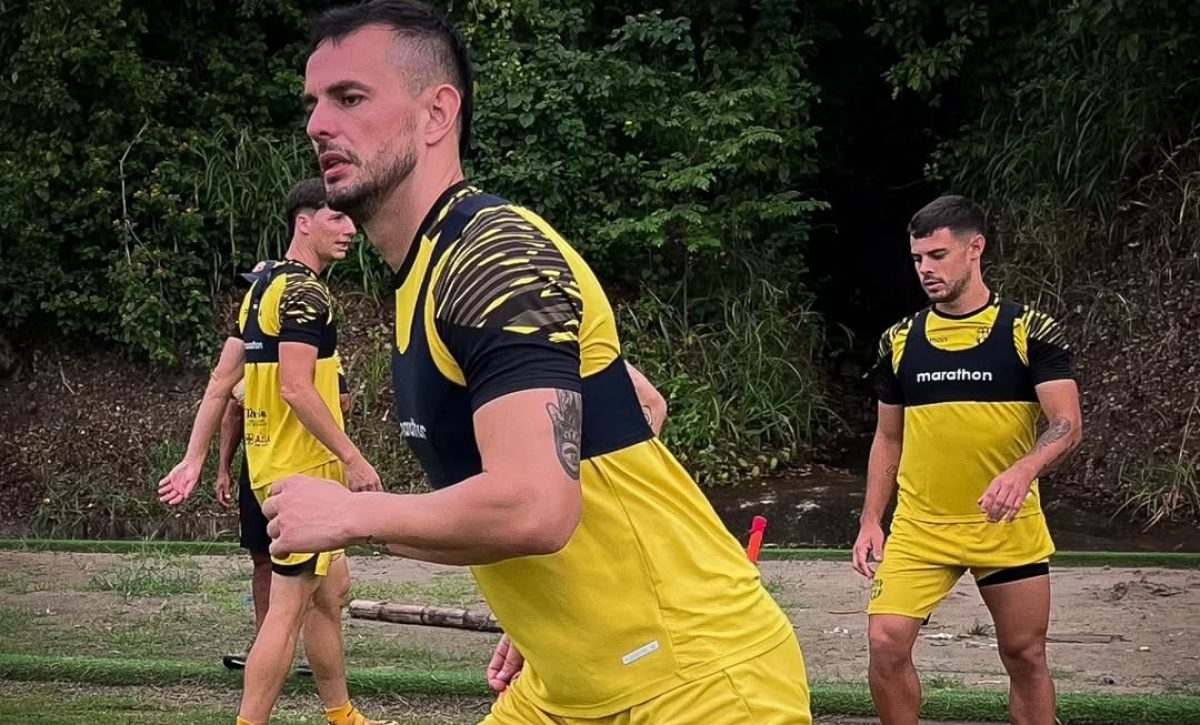 Octavio Rivero viajará a Uruguay para continuar con su tratamiento de su rodilla