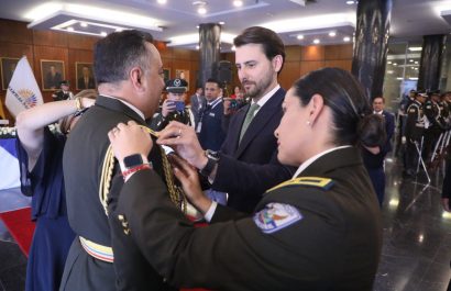 Oficiales de la Escolta Legislativa son ascendidos por la Asamblea Nacional