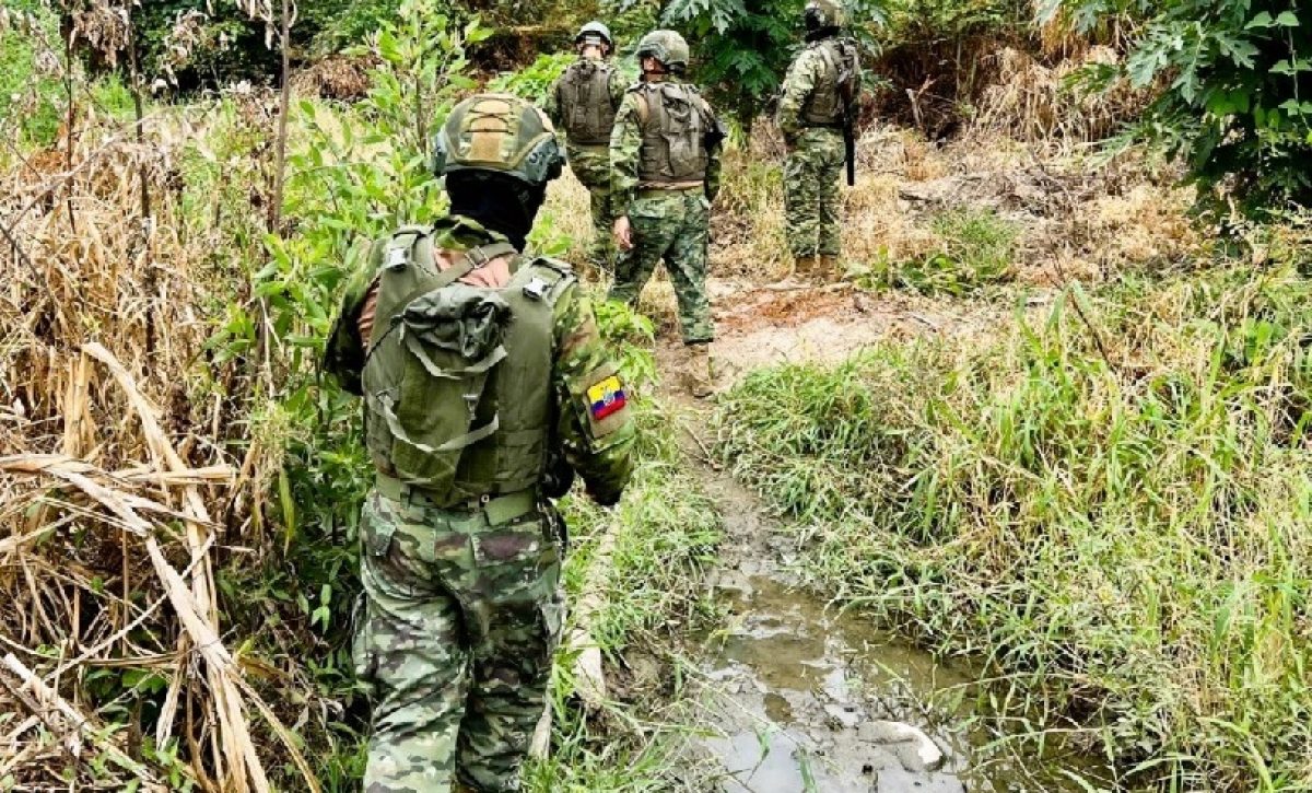 Once militares de la Brigada de Selva 19 Napo del Ejército ecuatoriano y un civil muertos, dejó en una emboscada en el sector Alto Punino.